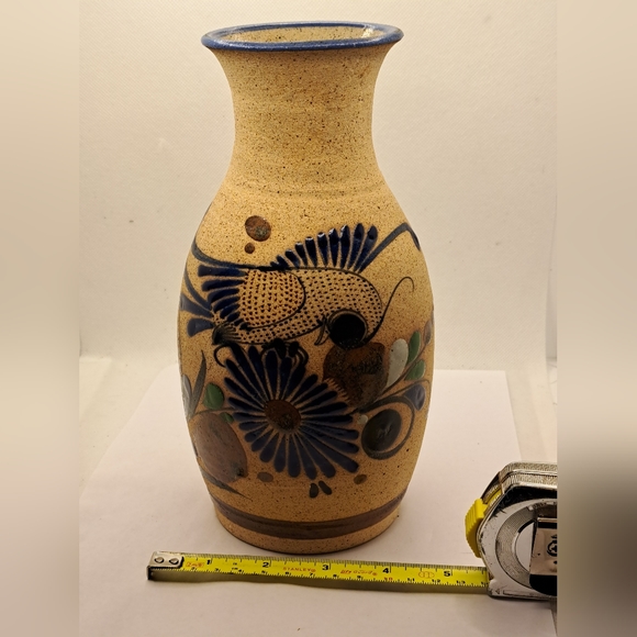 Vintage Tonala Mexico Hand Painted Signed Pottery Vase with Bird and Flowers. - Picture 2 of 8